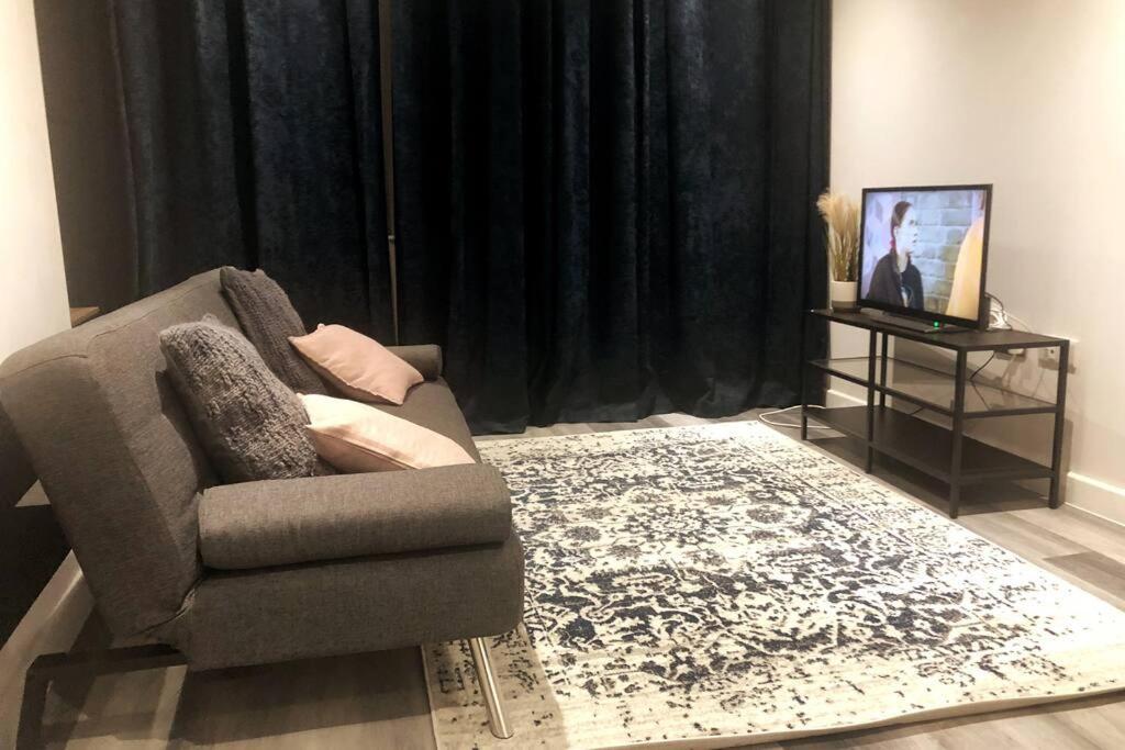 Entire Apartment / Nec / Resorts World / Birmingham Airport Sheldon  Dış mekan fotoğraf